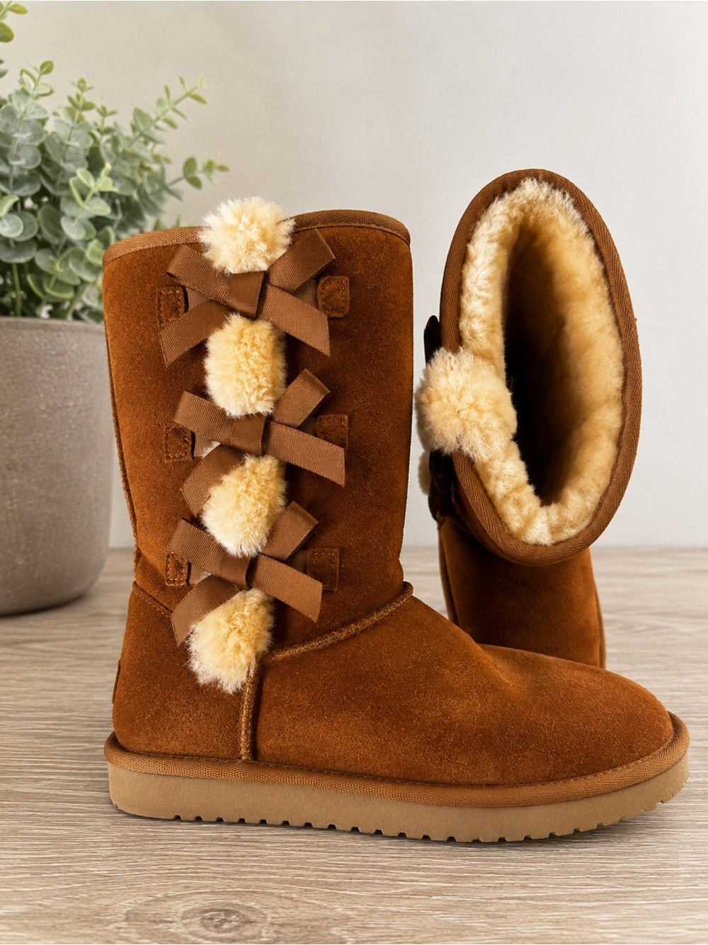 Koolaburra Chestnut Brown Pom-Pom Shearling Lined Slippers